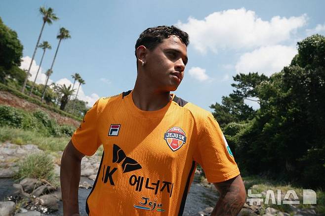 [서울=뉴시스]K리그1 제주, K리그2 이랜드서 브라질 윙어 페드링요 임대 영입. (사진=제주 SK 제공)