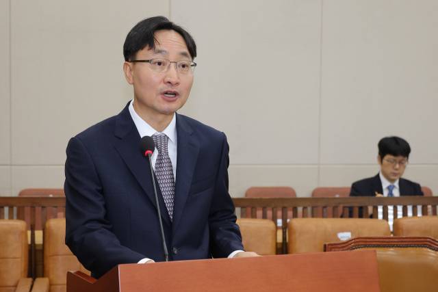 임광현 국세청장 후보자가 15일 서울 여의도 국회 기획재정위원회에서 열린 인사청문회에서 발언하고 있다. 연합뉴스