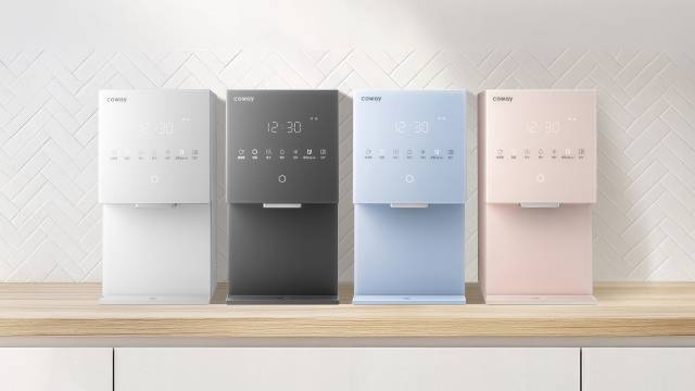 코웨이의 ‘아이콘 얼음정수기 스탠다드’. 사진 제공=코웨이