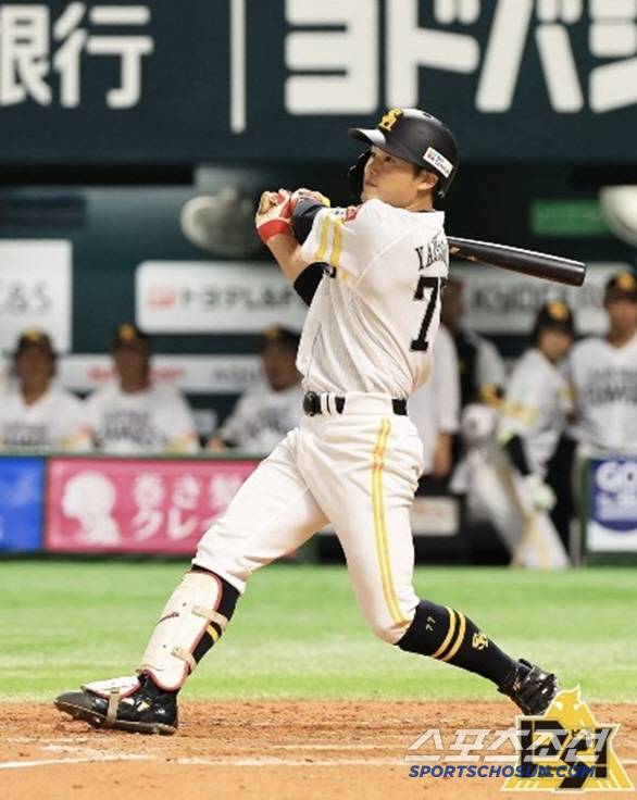 야마모토는 지난 4월 9타수 무안타를 기록하고 2주 만에 2군으로 내려갔다. 지난 3일 1군에 복귀해 완전히 달라진 모습을 보여주고 있다. 사진출처=소프츠뱅크 호크스 SNS