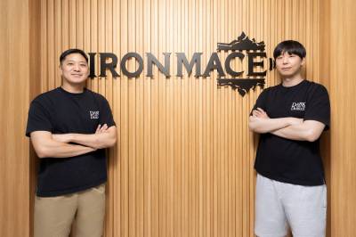 아이언메이스 박승하 사장(좌)과 최주현 대표
