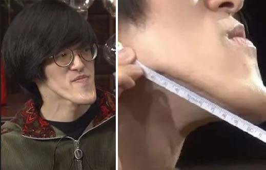 턱 길이가 12cm로 자신을 ‘세상에서 가장 긴 턱을 가진 유튜버’로 소개하는 조노우치. /사진=홍콩 사우스차이나모닝포스트