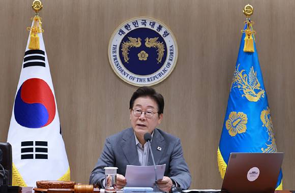 이재명 대통령이 지난 15일 서울 용산 대통령실 청사에서 국무회의를 주재하고 있다. 2025.7.15 [사진=연합뉴스]
