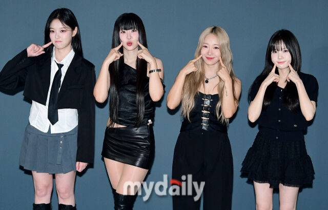 '오늘도 데뷔조' 우정잉-미란이-에이미-현진 / 사진 = 송일섭 기자(andlyu@mydaily.co.kr)