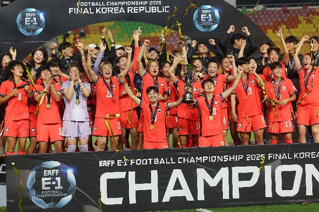 동아시안컵 20년만의 우승한 한국 여자축구. 연합뉴스