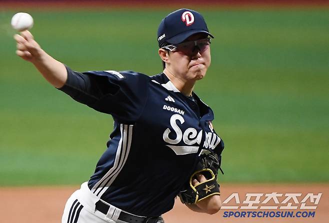 23일 서울 고척스카이돔에서 열린 두산-키움전. 선발투수 김유성이 투구하고 있다. 고척=정재근 기자 cjg@sportschosun.com/2025.4.23/