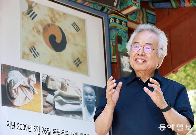 박범훈 원장은 “누구나 쉽게 따라 부를 수 있게 경쾌한 자진모리 장단과 강강수월래처럼 중간중간 후렴이 들어가는 형식이 진관 아리랑의 특징”이라며 “광복 80주년을 맞아 독립운동에 생명을 바친 조상들의 숭고한 정신을 생각하는 계기가 될 수 있다면 좋겠다”라고 말했다. 전영한 기자 scoopjyh@donga.com