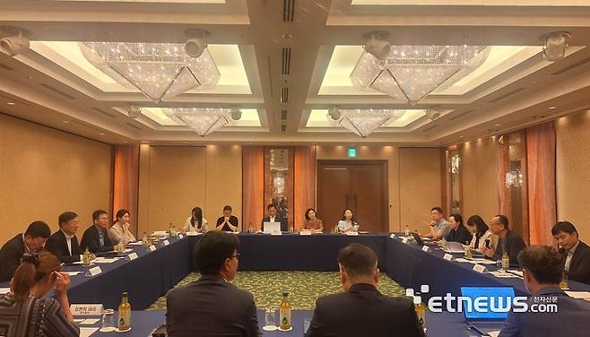 한국제약바이오협회를 포함한 민관 합동 대표단이 일본제약협회 등과 양국 산업 발전을 위한 논의를 진행했다.