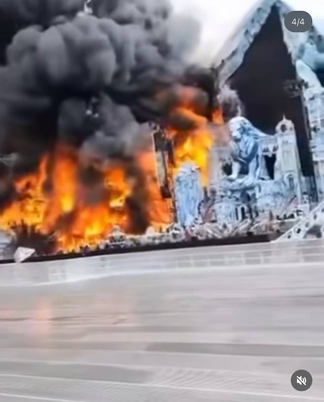 IMG_0969.jpeg 세계 최대 뮤직페스티벌 tomorrowland 메인스테이지 화재 속보.jpg