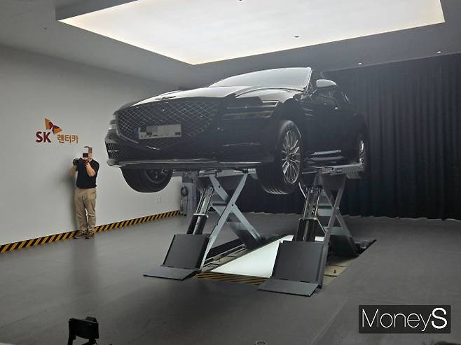 '옥션 스튜디오'에서는 출품 차량의 내외관 상태와 맞춤형 정보를 전달하는 온라인 라이브 방송이 진행된다. /사진=김이재 기자