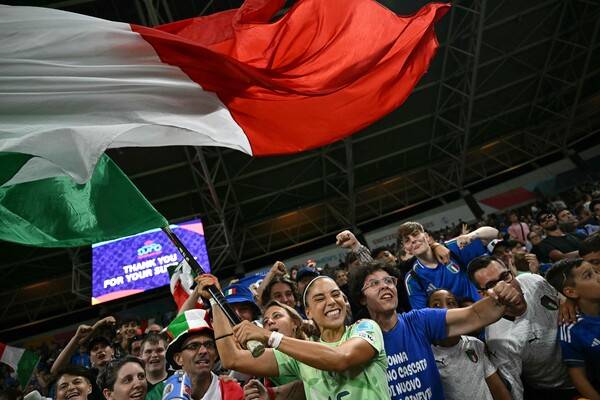 ▲ 이탈리아가 지렐리의 멀티골로 노르웨이를 꺾고 여자 유로 2025 4강에 진출했다. ⓒ연합뉴스/AFP