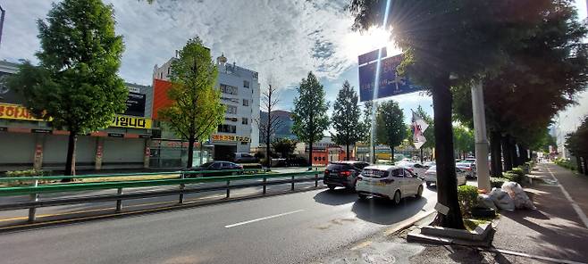 괴물 폭우로 침수 피해를 당했던 광주역 일대 도로가 18일 오전 말끔하다. / 이건상 기자