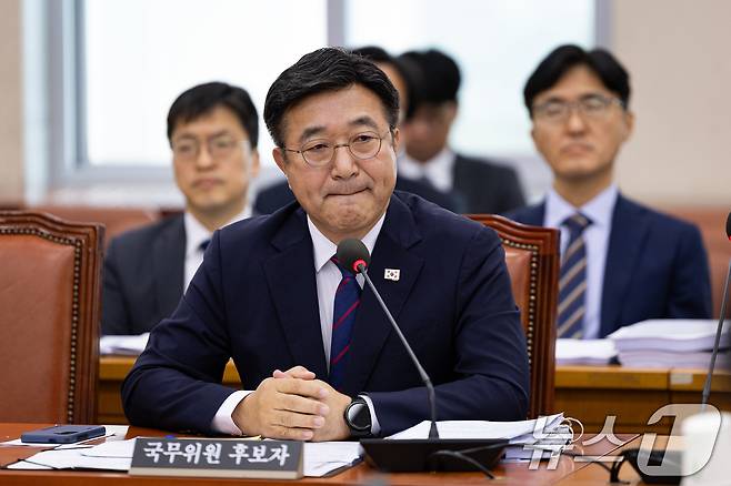 윤호중 행정안전부 장관 후보자가 18일 서울 여의도 국회 행정안전위원회에서 열린 인사청문회에서 의원 질의를 경청하고 있다. 2025.7.18/뉴스1 ⓒ News1 유승관 기자