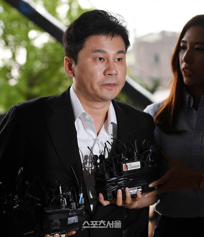 양현석 전 YG엔터테인먼트 대표 프로듀서가 29일 서울 중랑구 서울지방경찰청 지능범죄수사대로 출석하고 있다. 최승섭기자 thunder@sportsseoul.com