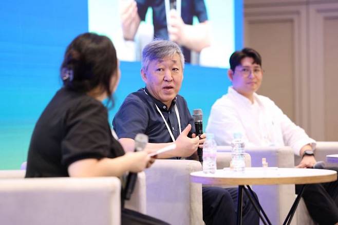 '퇴마록' 이우혁 작가[사진=한국콘텐츠진흥원 제공]