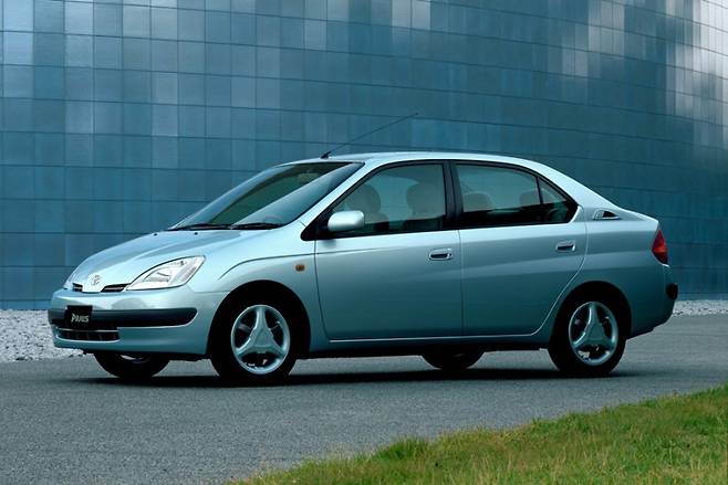 토요타 1997 프리우스 1세대 사진=토요타