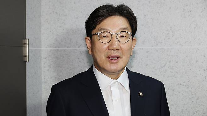 압수수색 관련 입장 밝히는 권성동 의원