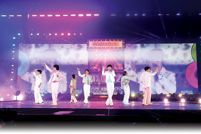 지난 4월 9일(현지시간) 열린 방탄소년단의 퍼미션 투 댄스 온 스테이지-라스베이거스 콘서트 현장. 하이브 제공