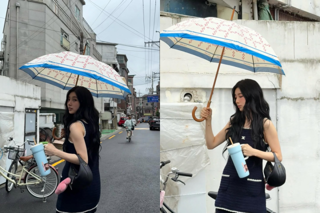 배우 수지가 우산을 쓴 채 거리를 걷고 있다. / 수지 인스타그램 캡처