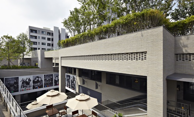 나인원한남의 리테일존에 조성된 츠타야 팝업스토어. [출처 TSUTAYA-CCC ART LAB]