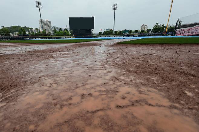 [서울=뉴시스] 비 내린 광주-기아 챔피언스필드. (사진 = KIA 타이거즈 제공) *재판매 및 DB 금지
