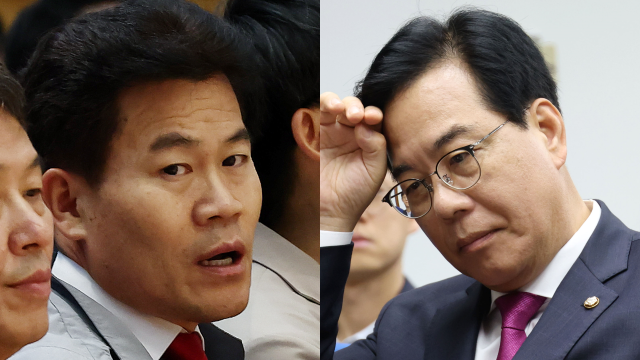 송언석 국민의힘 비상대책위원장(오른쪽)과 한국사 강사 전한길 씨. 뉴스1