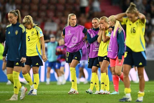 ▲ 잉글랜드 여자 축구대표팀이 스웨덴을 승부차기로 꺾고 유로 2025 4강에 올랐다. ⓒ연합뉴스/REUTERS/AP/AFP