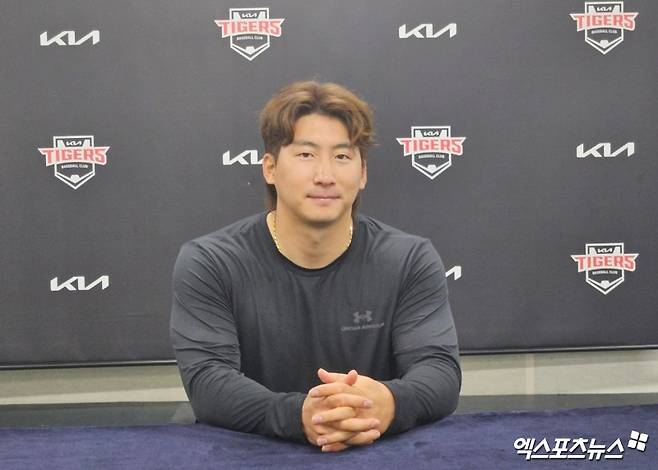 17일 오후 광주-KIA챔피언스필드에서 열릴 예정이었던 '2025 신한 SOL Bank KBO리그' NC 다이노스와 KIA 타이거즈의 경기가 우천으로 취소됐다. 우천취소 발표가 나온 뒤 KIA 나성범이 취재진과 인터뷰에 임하고 있다. 광주, 유준상 기자