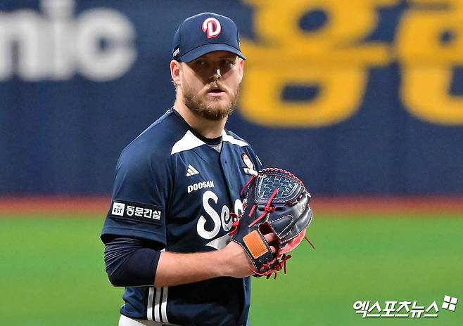 두산 베어스 외국인 투수 콜 어빈이 18일 문학 SSG 랜더스전에서 후반기 첫 선발 등판에 나선다. 엑스포츠뉴스 DB