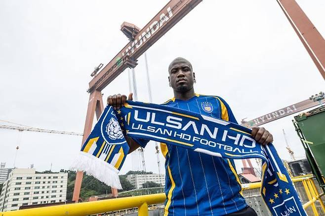 울산 유니폼을 입은 말컹. ⓒ 울산 HD