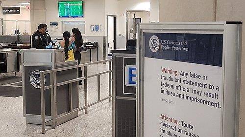 ▲미 워싱턴DC 인근 덜레스 국제공항의 입국심사대 [연합뉴스]