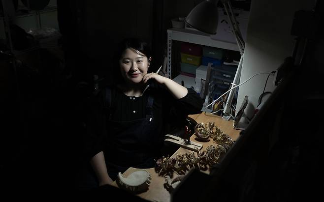 Lee Min-seo, winner of the Kering Generation Award X Jewelry, poses for a photo on July 14 at her studio in Hongik University, Mapo-gu, Seoul, ahead of an interview with The Korea Herald. (Lim Se-jun/ The Korea Herald)