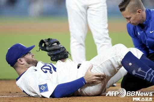 맥스 먼시는 이달초 경기 도중 무릎을 다쳤다. 사진=ⓒAFPBBNews = News1