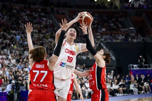 220cm 거인 장쯔위도 일본을 넘지는 못했다. 사진=FIBA 제공