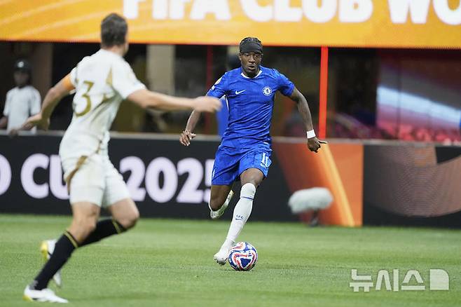 [애틀랜타=AP/뉴시스] 잉글랜드 프로축구 프리미어리그(EPL) 아스널로 이적한 노니 마두에케. 2025.06.16.