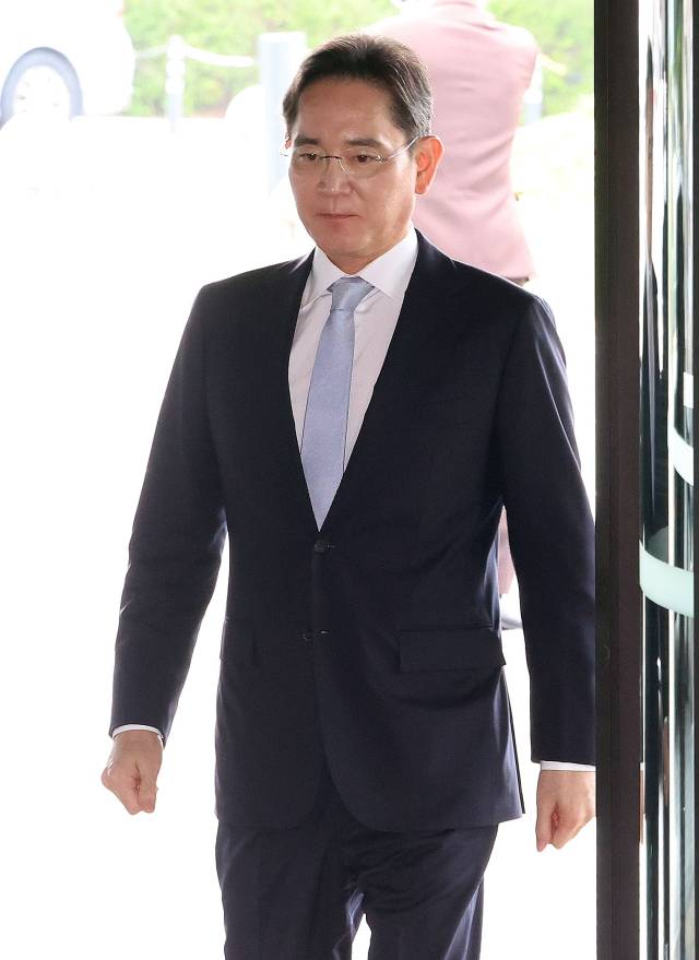 이재용 삼성전자 회장이 지난 5월 30일 서울 중구 신라호텔에서 열린 삼성호암상 시상식에 참석하고 있다. 조태형 기자