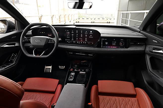 아우디 SQ6 e-트론. 사진: 김학수 기자