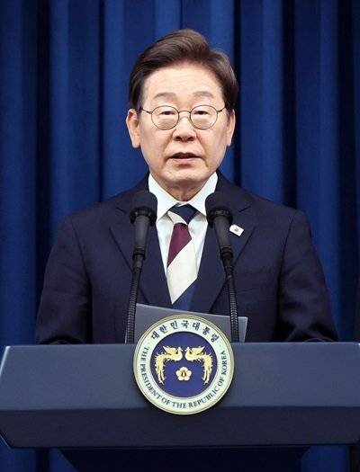 이재명 대통령이 6월 4일 서울 용산 대통령실 청사에서 열린 인사 브리핑에서 새 정부 첫 인사를 발표하고 있다. 동아DB