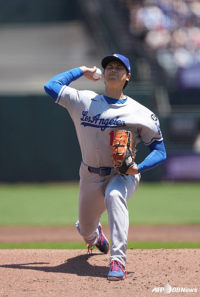 전력투구하는 오타니. /AFPBBNews=뉴스1