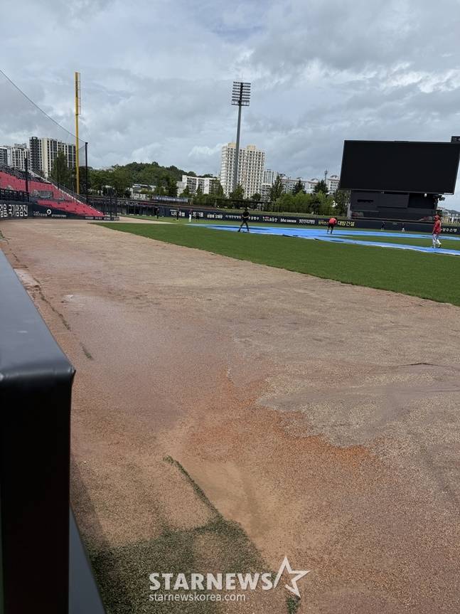19일 KIA 타이거즈-NC 다이노스의 경기가 열릴 예정이던 광주-기아 챔피언스필드 그라운드 모습. /사진=양정웅 기자
