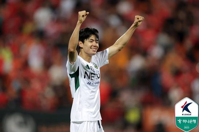 전진우. /사진=한국프로축구연맹 제공