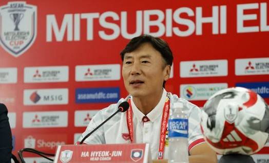 라오스 축구대표팀을 이끌고 있는 하혁준 감독