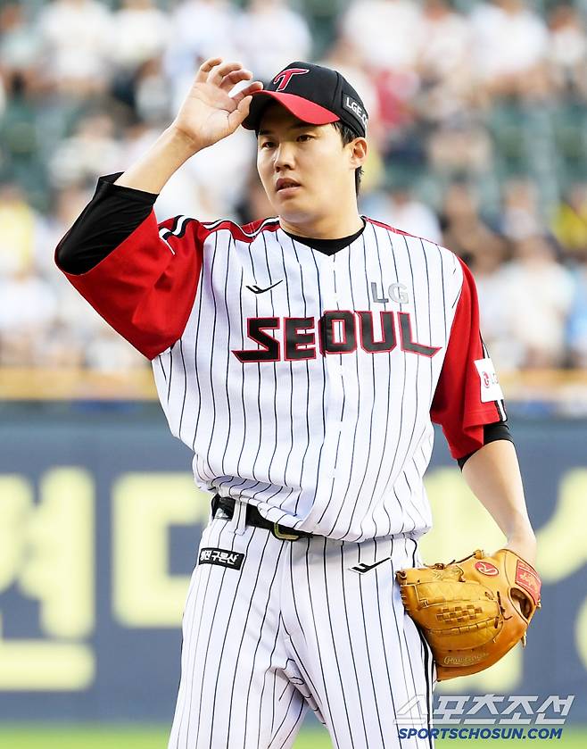 20일 잠실구장에서 열린 LG 트윈스와 롯데 자이언츠의 경기. LG 임찬규가 숨을 고르고 있다. 잠실=박재만 기자 pjm@sportschosun.com/2025.07.20/