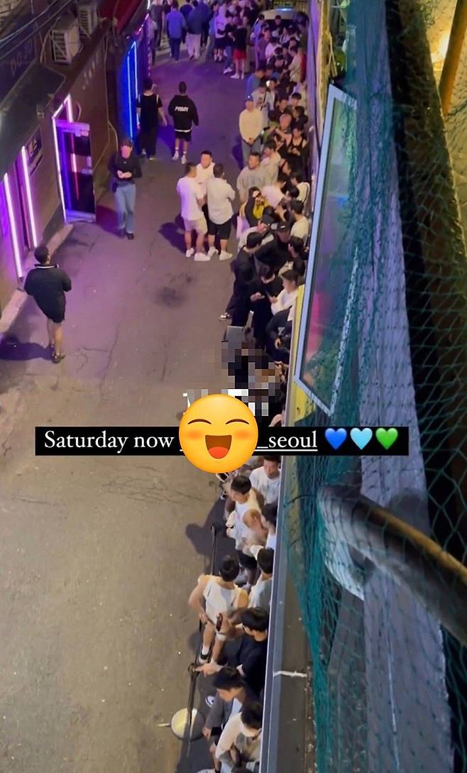 output_2195489452.jpg 추석 연휴 이태원 어느 게이클럽...jpg 추석 연휴 이태원 어느 게이클럽...jpg