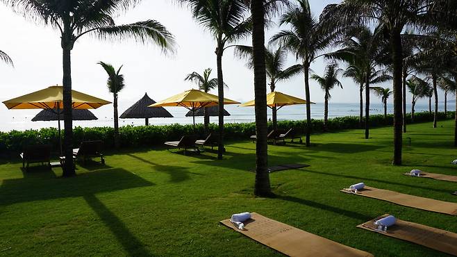 모닝 요가 클래스. 더 웨스틴 리조트 앤 스파 깜라인