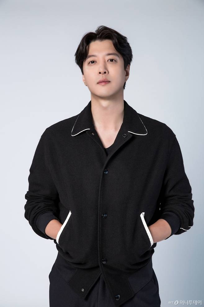 전국에 폭우 피해가 발생한 가운데 배우 이동건이 운영하는 제주도 카페에 폭우가 쏟아졌다.  / 사진제공 = FNC엔터테인먼트