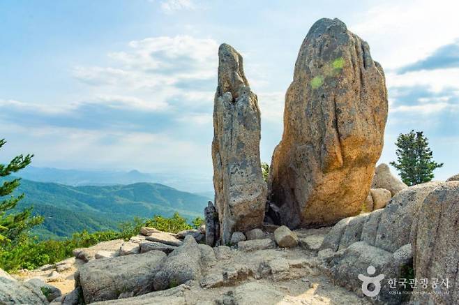 금강산의 남쪽 끝자락에 있는 신선바위 풍경. /사진=한국관광공사