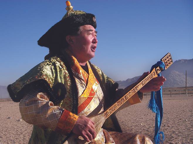 흥이 많은 몽골 아저씨