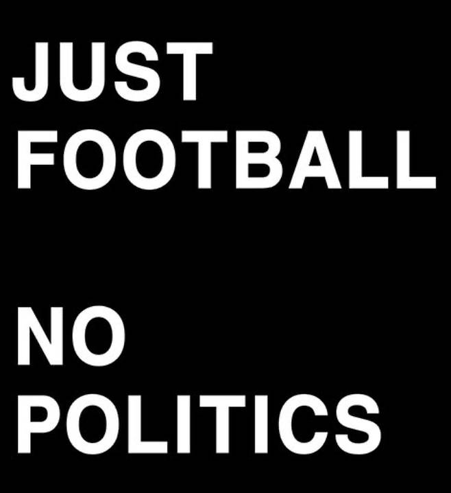 정치 세력 집회에 구단 응원가 도용을 중단할 것을 요구한 수원 삼성 서포터스. /사진=프렌테 트리콜로 SNS 캡처