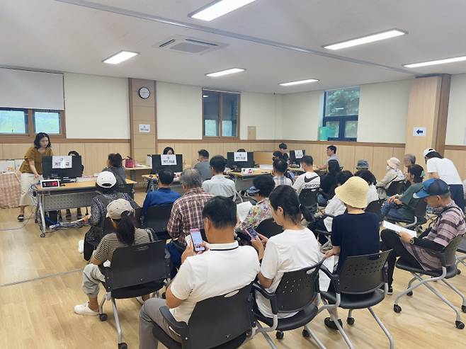 치평동 행정복지센터 2층 신청장소. /임지섭 기자 ljs@namdonews.com